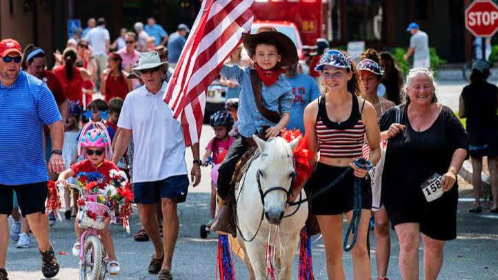 U.S. Independence Day 10 Fun Things to Do on the 4th of July for Kids and Adults